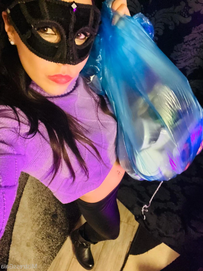 Mistress Gaia [ gaiapadrona ] Onlyfans leaked photo 10077219 on Hotleaks.tv