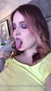 1633618