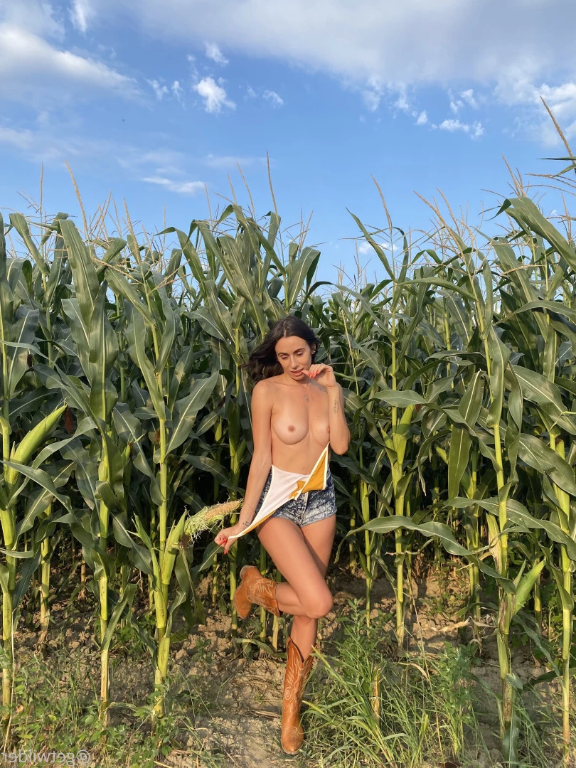 Get wild 😜 [ getwilder ] Onlyfans leaked photo 10219887 on Hotleaks.tv
