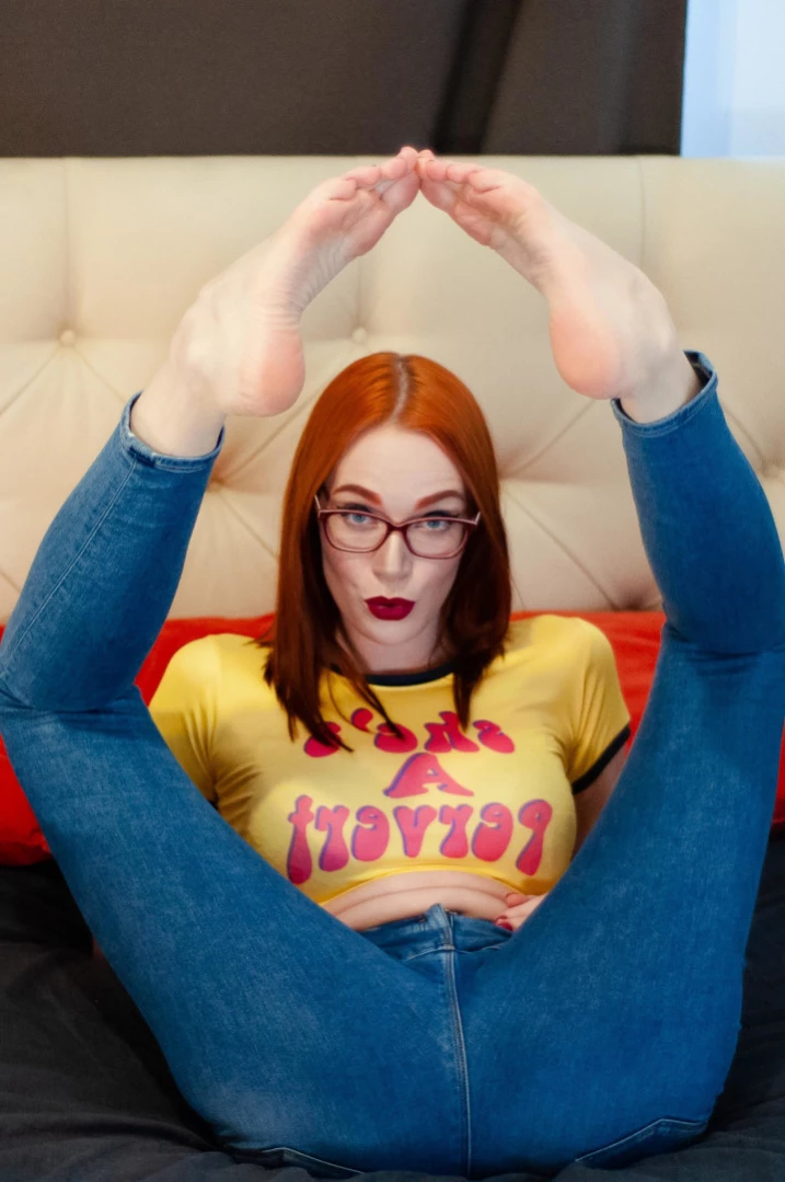 Giantess Eva [ giantess_eva ] Onlyfans leaked photo 12291395 on Hotleaks.tv