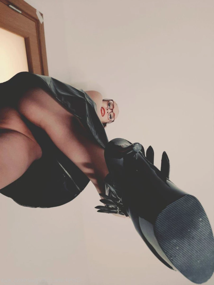 Giantess Eva [ giantess_eva ] Onlyfans leaked photo 13175854 on Hotleaks.tv
