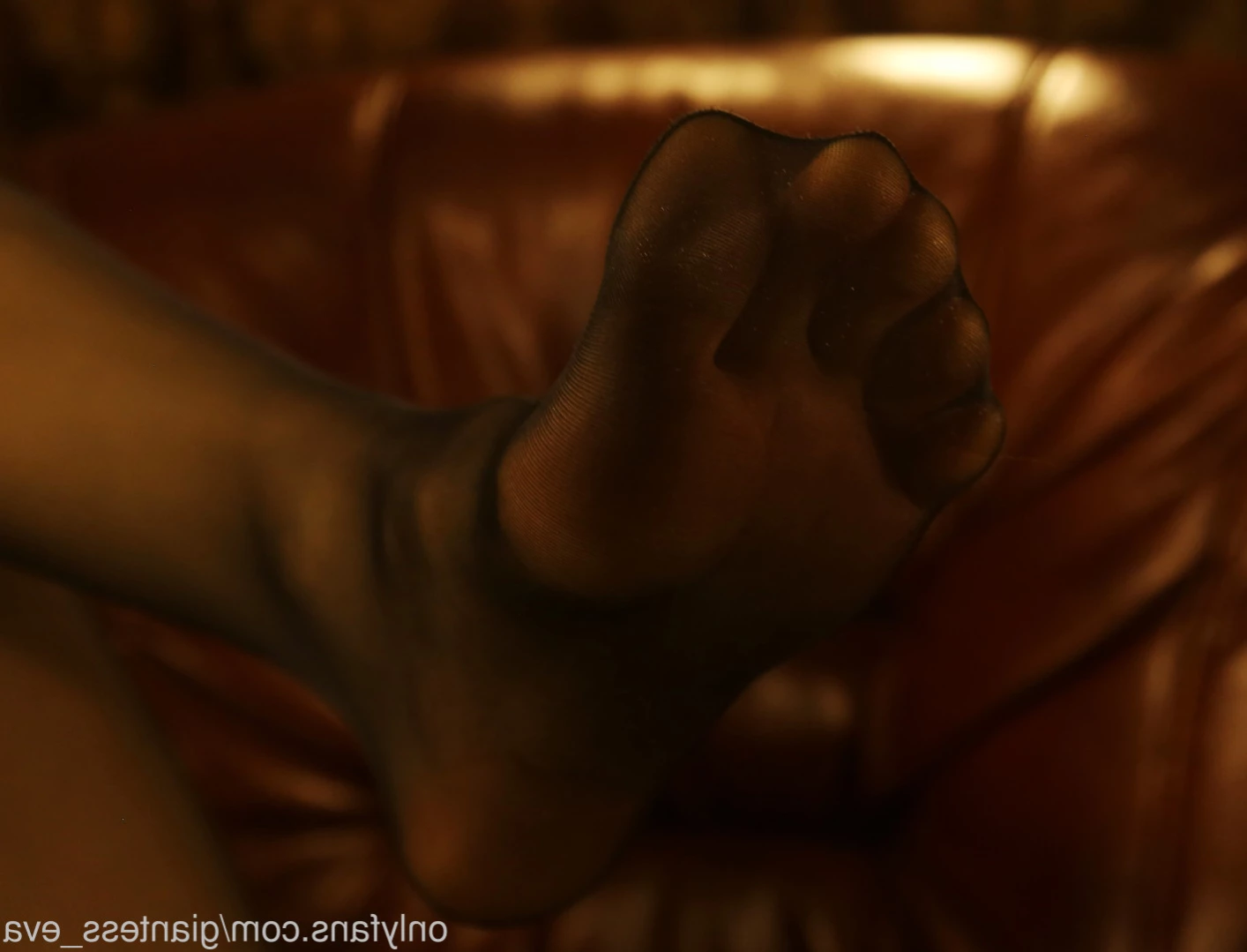 Giantess Eva [ giantess_eva ] Onlyfans leaked photo 13176746 on Hotleaks.tv