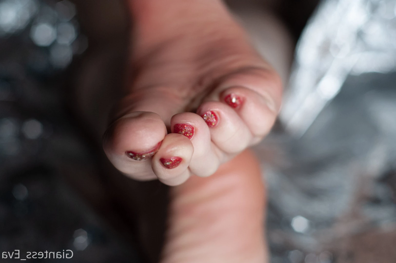 Giantess Eva [ giantess_eva ] Onlyfans leaked photo 13177044 on Hotleaks.tv