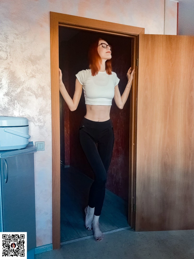 Giantess Eva [ giantess_eva ] Onlyfans leaked photo 14221608 on Hotleaks.tv