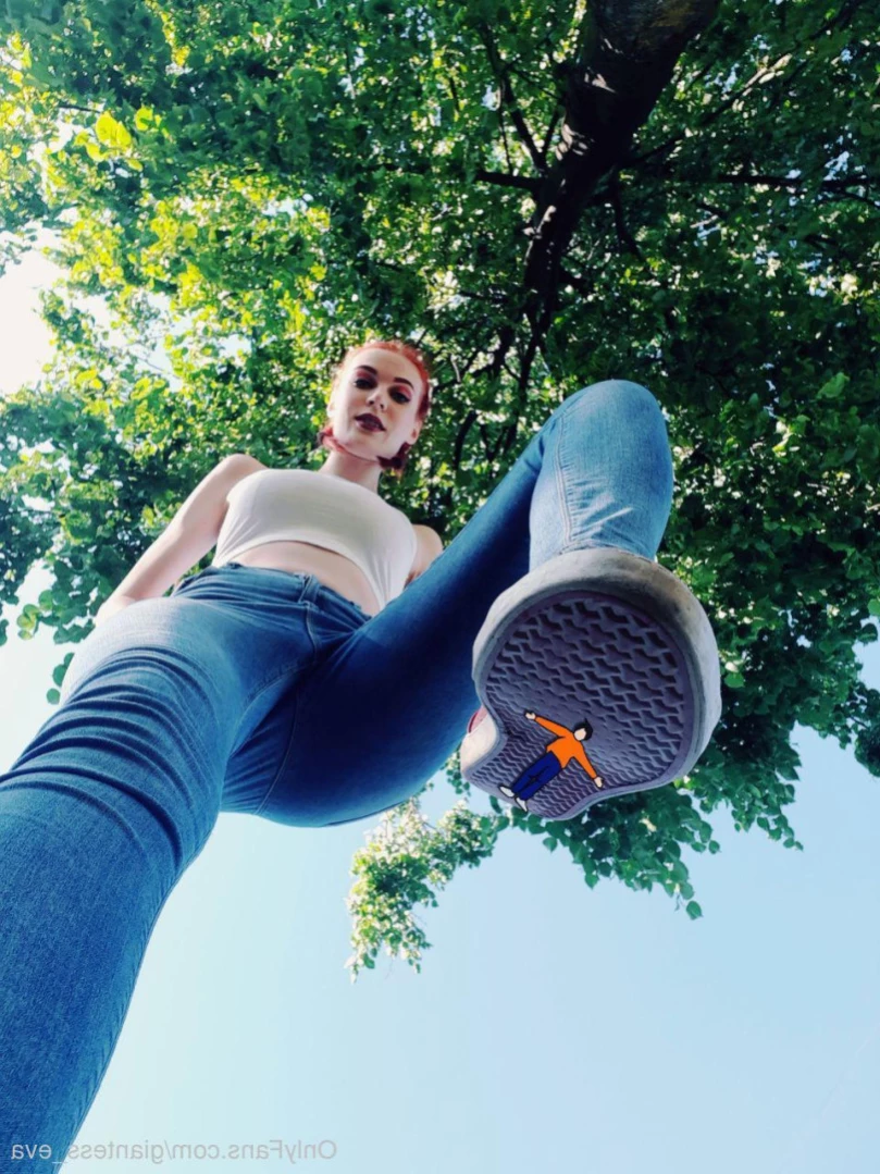 Giantess Eva [ giantess_eva ] Onlyfans leaked photo 14864986 on Hotleaks.tv