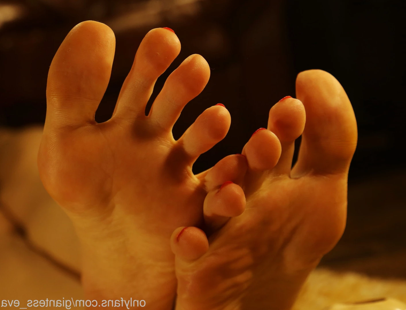 Giantess Eva [ giantess_eva ] Onlyfans leaked photo 15330369 on Hotleaks.tv