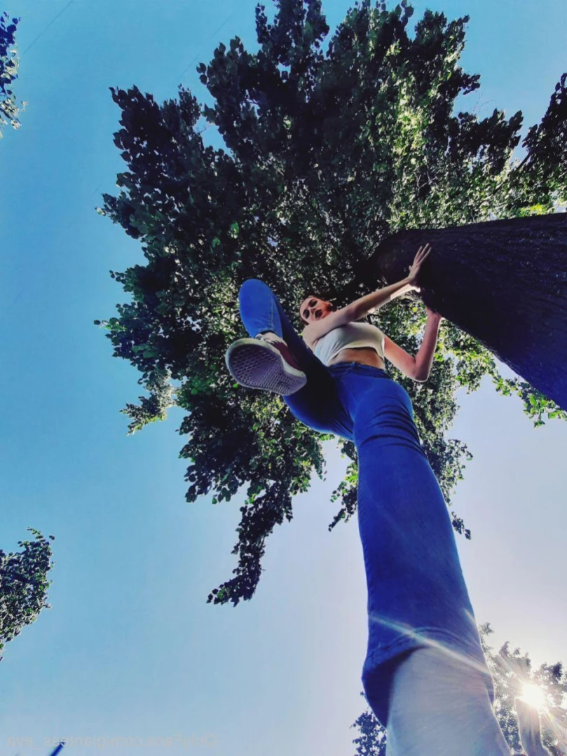 Giantess Eva [ giantess_eva ] Onlyfans leaked photo 15407160 on Hotleaks.tv