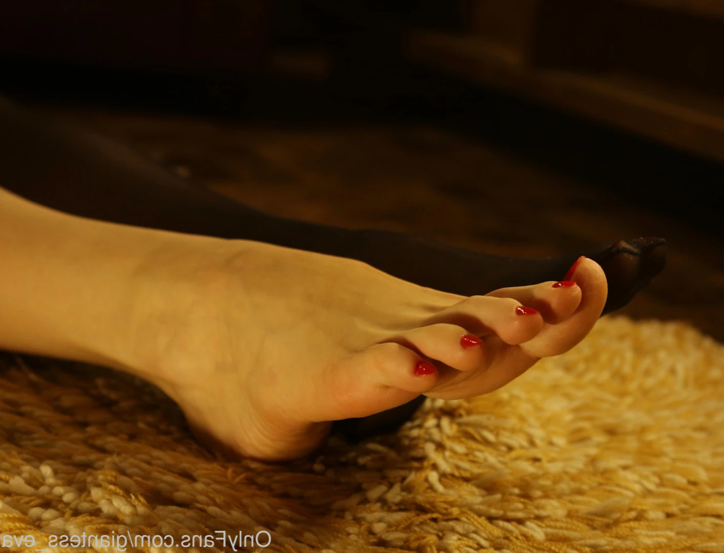 Giantess Eva [ giantess_eva ] Onlyfans leaked photo 15937680 on Hotleaks.tv