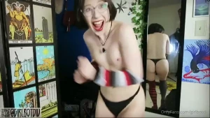 GirlbotDiv dot com✨ [ girlbotdiv ] Onlyfans leaked video 18211694 on Hotleaks.tv