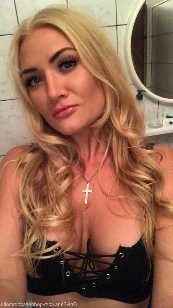 DOMMELIA [ goddessdommelia ] Onlyfans leaked photo 8843709 on Hotleaks.tv