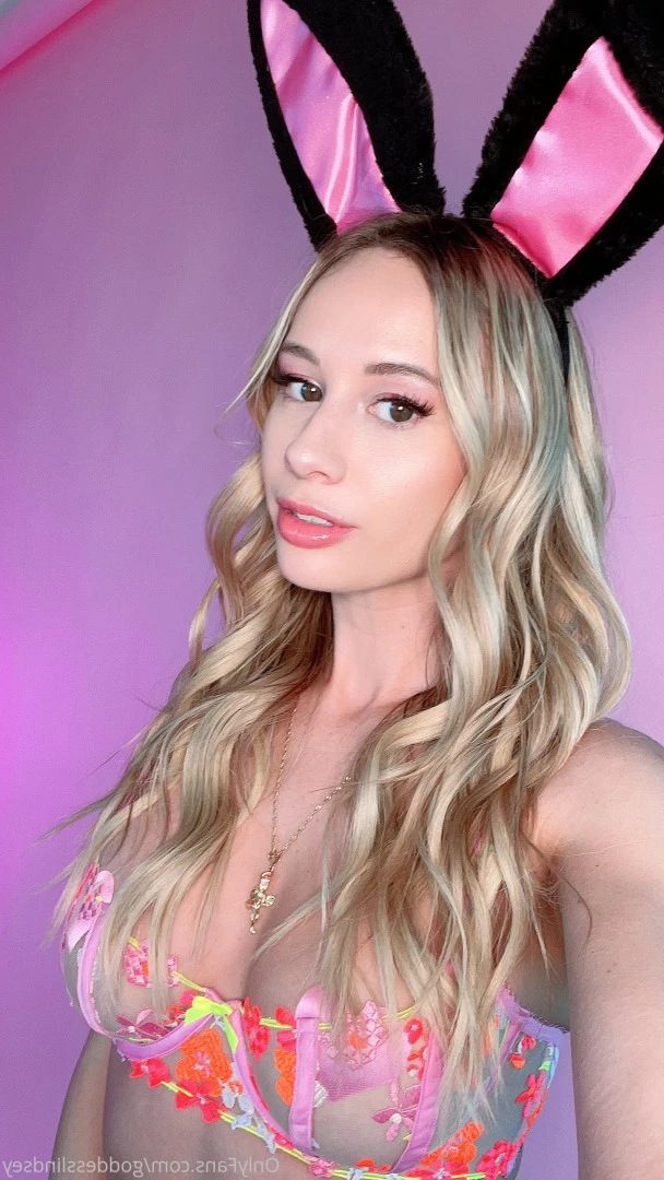 Goddess Lindsey [ goddesslindsey ] Onlyfans leaked photo 8569709 on Hotleaks.tv