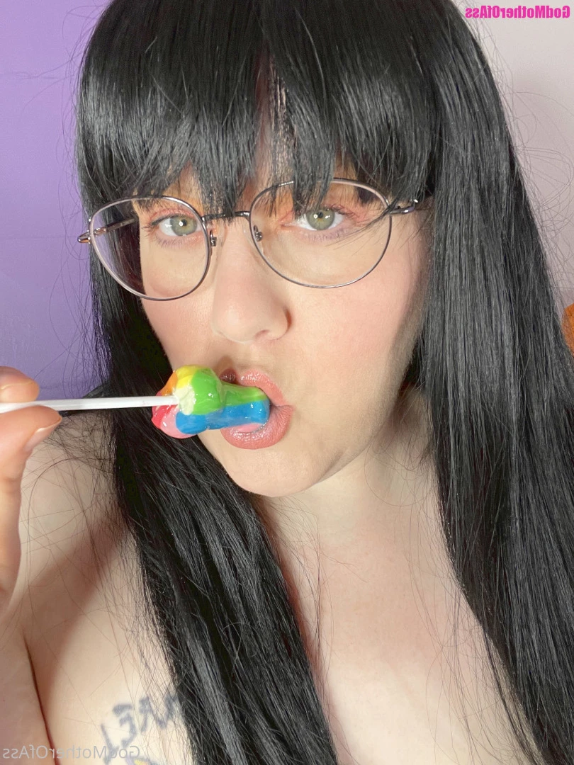 🧁GodMother Of Ass Mina Luciano🧁 [ godmotherofass ] Onlyfans leaked photo 8709594 on Hotleaks.tv