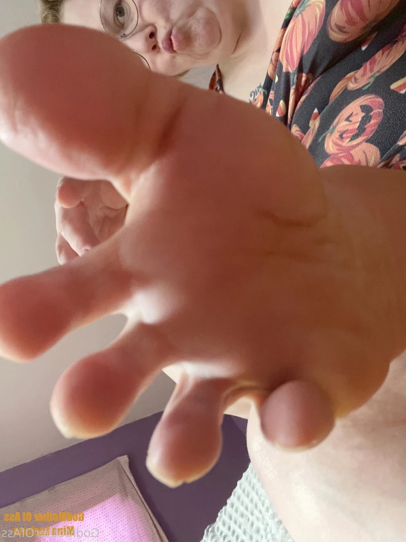 🧁GodMother Of Ass Mina Luciano🧁 [ godmotherofass ] Onlyfans leaked photo 8711458 on Hotleaks.tv