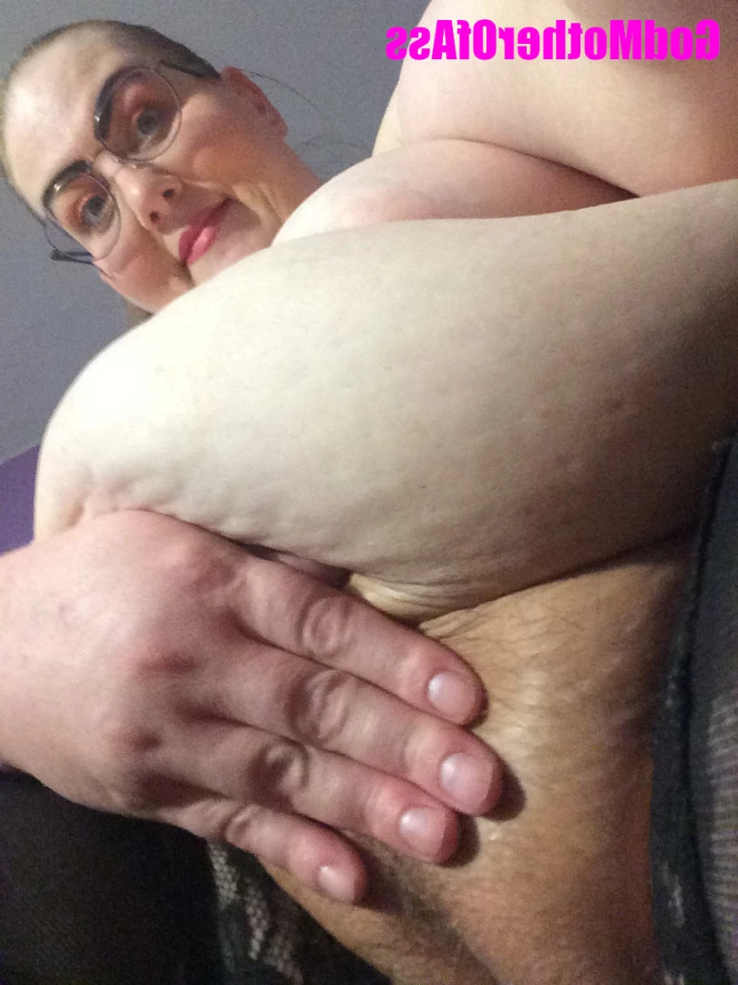🧁GodMother Of Ass Mina Luciano🧁 [ godmotherofass ] Onlyfans leaked photo 8712828 on Hotleaks.tv