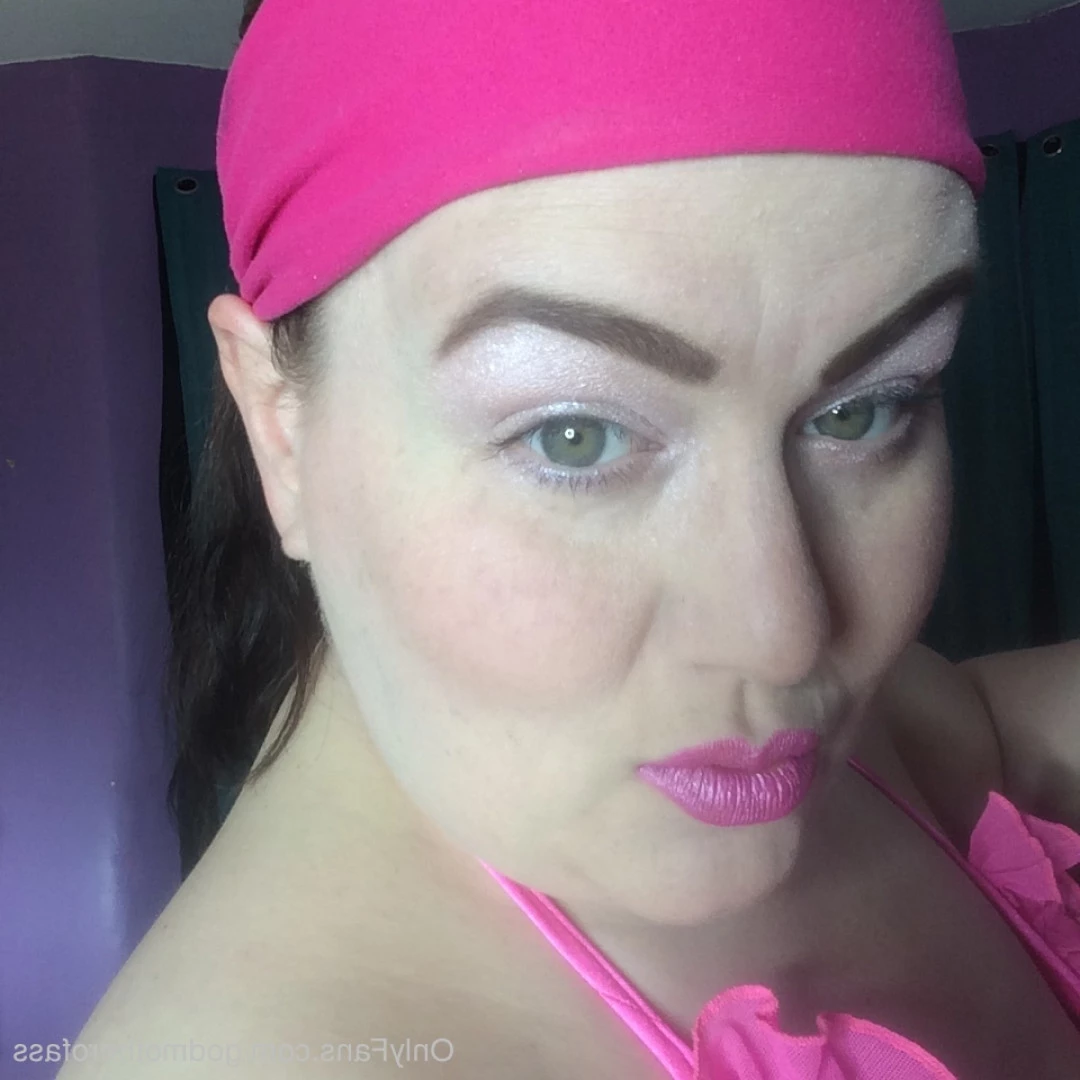 🧁GodMother Of Ass Mina Luciano🧁 [ godmotherofass ] Onlyfans leaked photo 8714424 on Hotleaks.tv