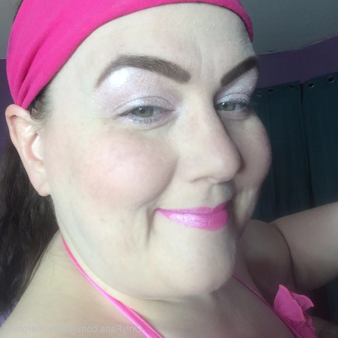 🧁GodMother Of Ass Mina Luciano🧁 [ godmotherofass ] Onlyfans leaked photo 8715999 on Hotleaks.tv