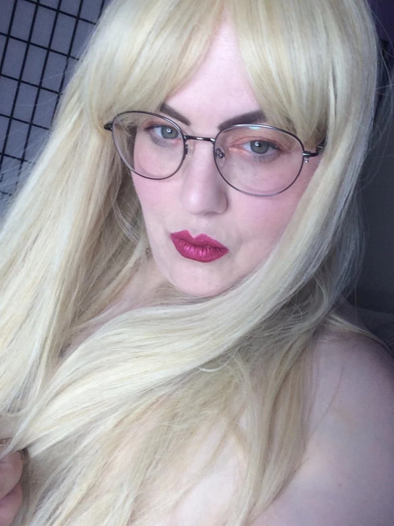 🧁GodMother Of Ass Mina Luciano🧁 [ godmotherofass ] Onlyfans leaked photo 8716024 on Hotleaks.tv