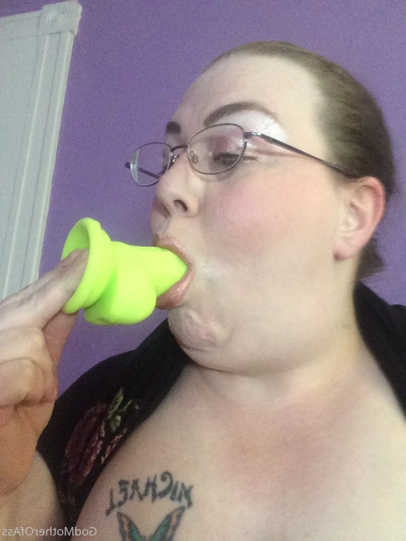 🧁GodMother Of Ass Mina Luciano🧁 [ godmotherofass ] Onlyfans leaked photo 8719254 on Hotleaks.tv