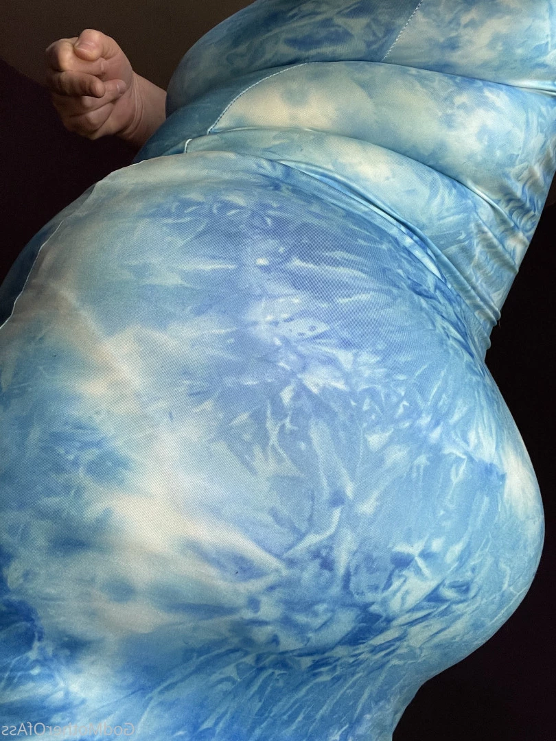 🧁GodMother Of Ass Mina Luciano🧁 [ godmotherofass ] Onlyfans leaked photo 8720231 on Hotleaks.tv