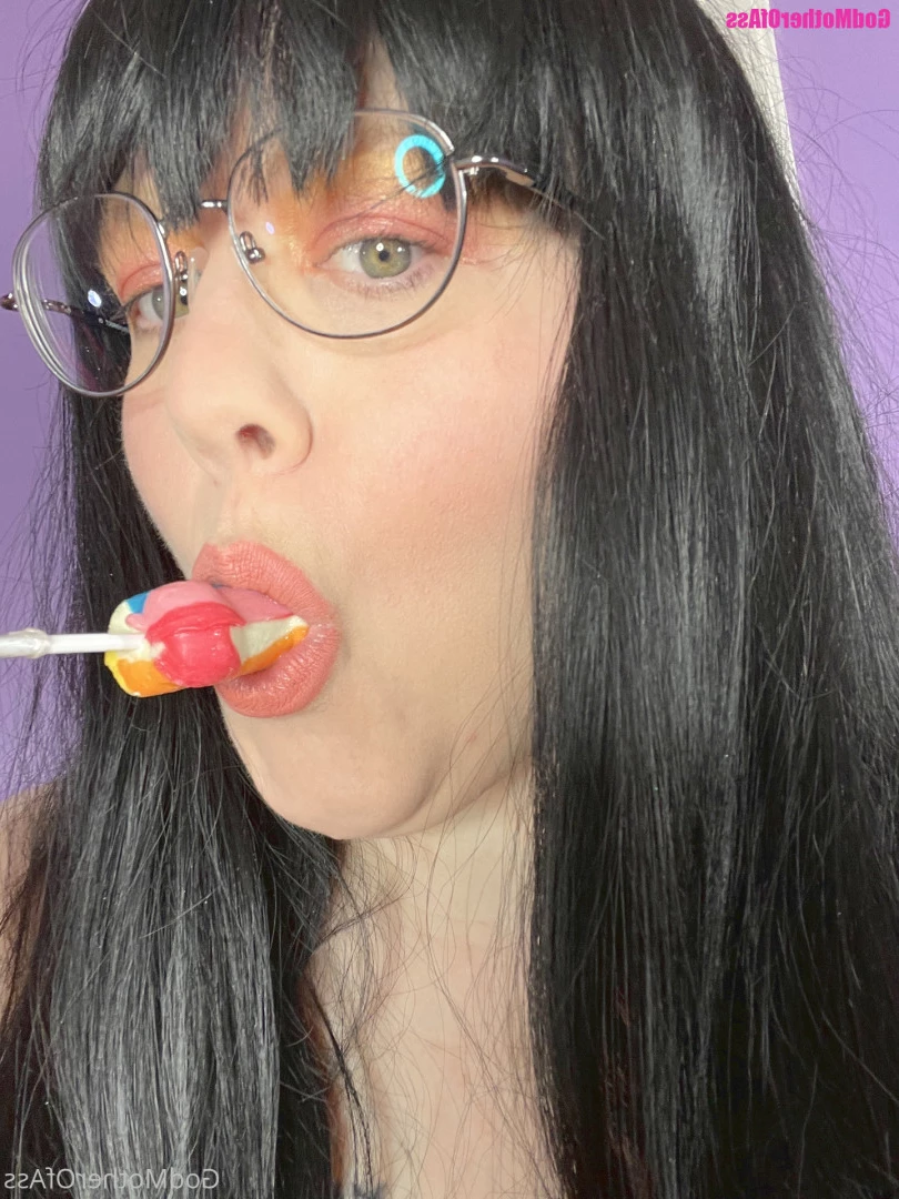 🧁GodMother Of Ass Mina Luciano🧁 [ godmotherofass ] Onlyfans leaked photo 8720335 on Hotleaks.tv