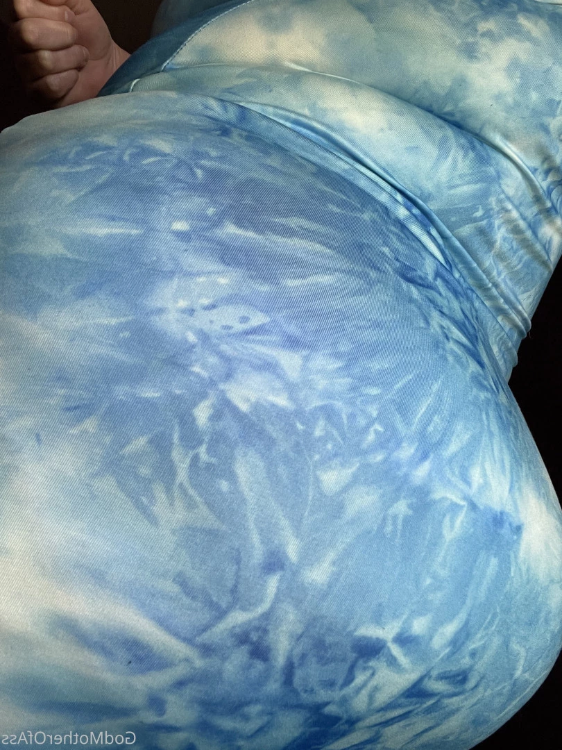 🧁GodMother Of Ass Mina Luciano🧁 [ godmotherofass ] Onlyfans leaked photo 8720650 on Hotleaks.tv