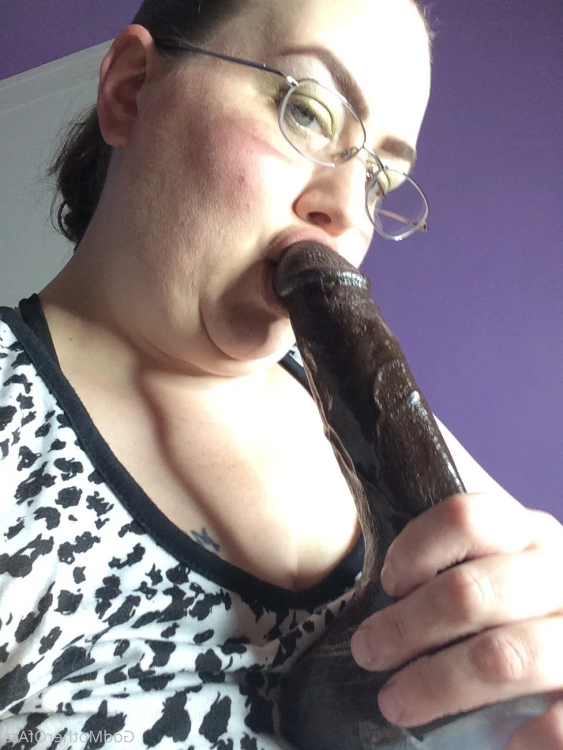 🧁GodMother Of Ass Mina Luciano🧁 [ godmotherofass ] Onlyfans leaked photo 8721850 on Hotleaks.tv