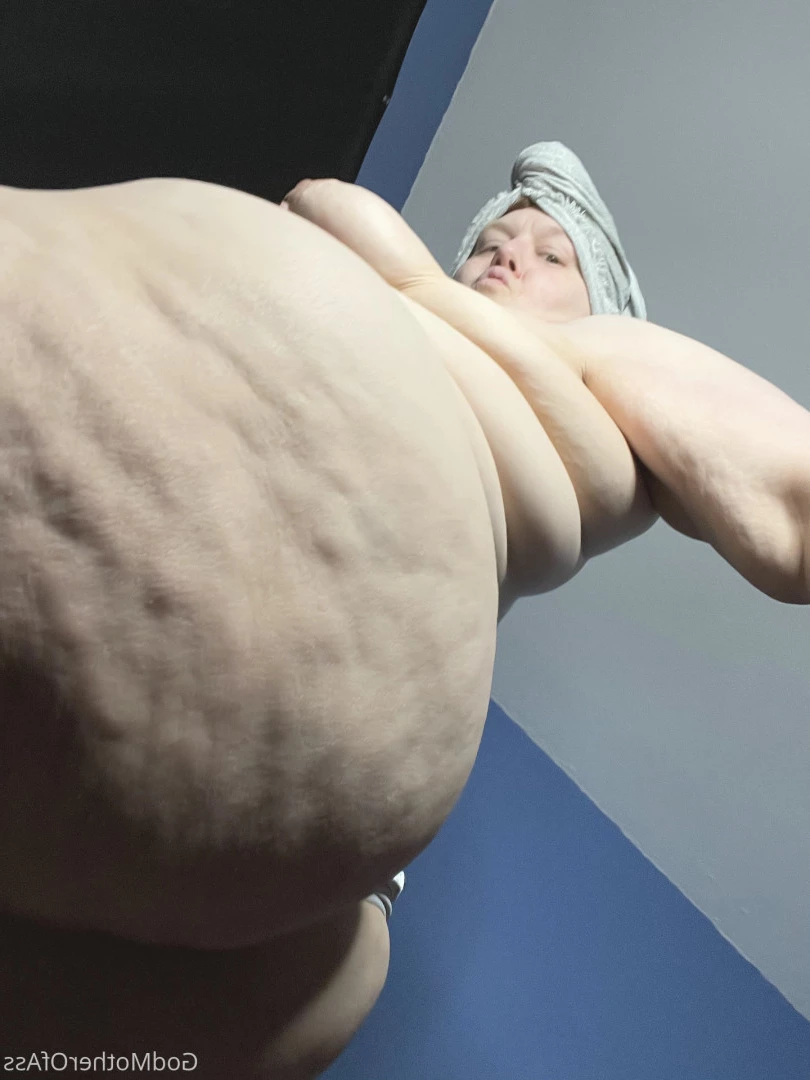 🧁GodMother Of Ass Mina Luciano🧁 [ godmotherofass ] Onlyfans leaked photo 8726279 on Hotleaks.tv