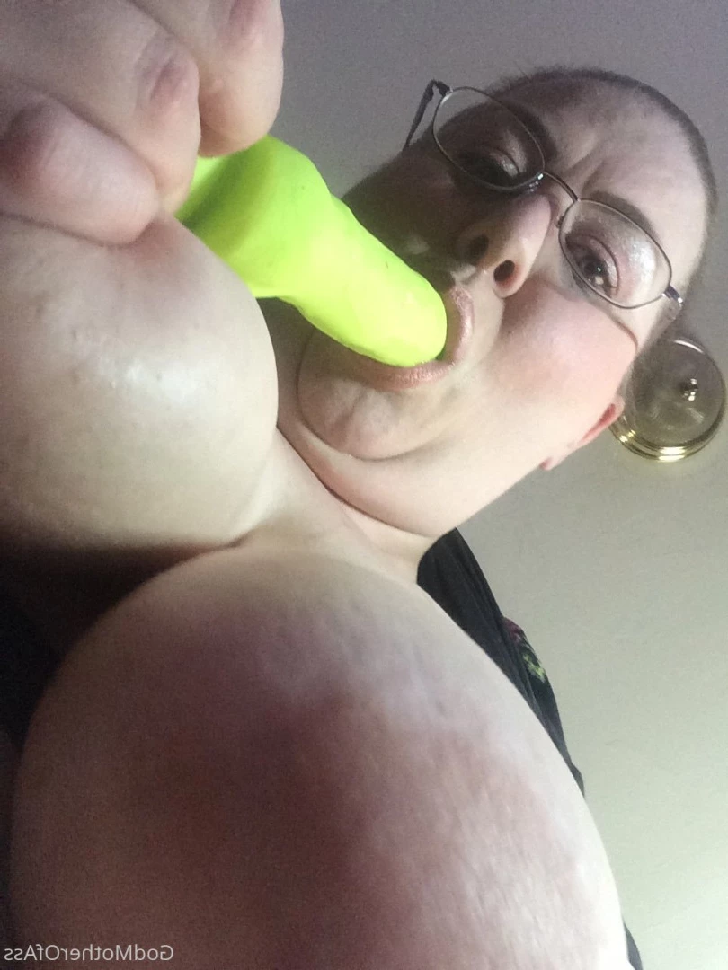 🧁GodMother Of Ass Mina Luciano🧁 [ godmotherofass ] Onlyfans leaked photo 8726543 on Hotleaks.tv