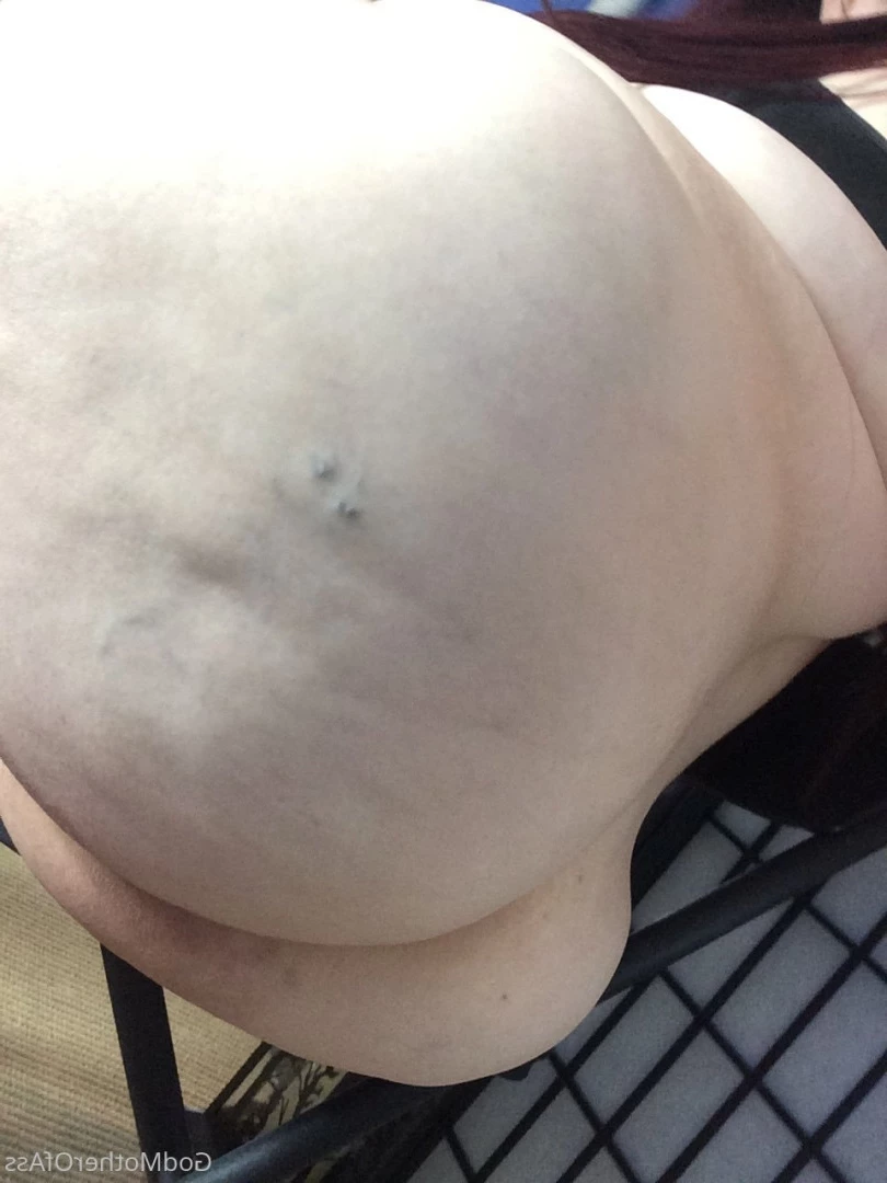 🧁GodMother Of Ass Mina Luciano🧁 [ godmotherofass ] Onlyfans leaked photo 8728366 on Hotleaks.tv