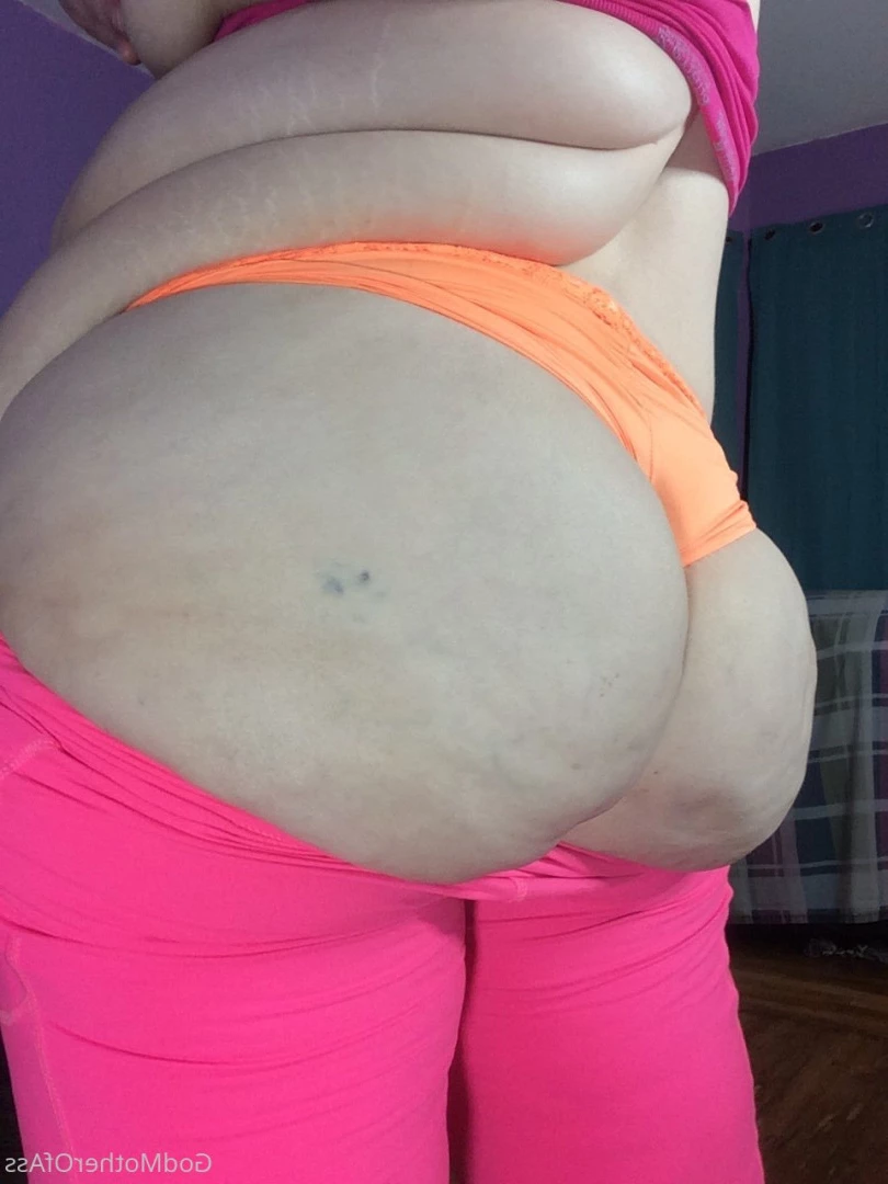 🧁GodMother Of Ass Mina Luciano🧁 [ godmotherofass ] Onlyfans leaked photo 8729268 on Hotleaks.tv