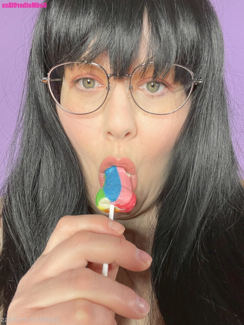🧁GodMother Of Ass Mina Luciano🧁 [ godmotherofass ] Onlyfans leaked photo 8736189 on Hotleaks.tv
