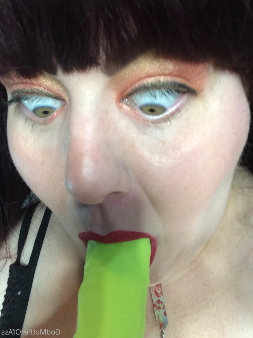 🧁GodMother Of Ass Mina Luciano🧁 [ godmotherofass ] Onlyfans leaked photo 8739373 on Hotleaks.tv
