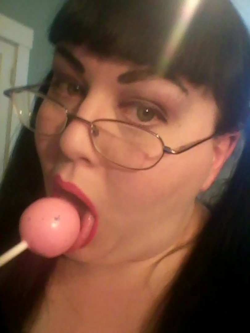 🧁GodMother Of Ass Mina Luciano🧁 [ godmotherofass ] Onlyfans leaked photo 8739844 on Hotleaks.tv