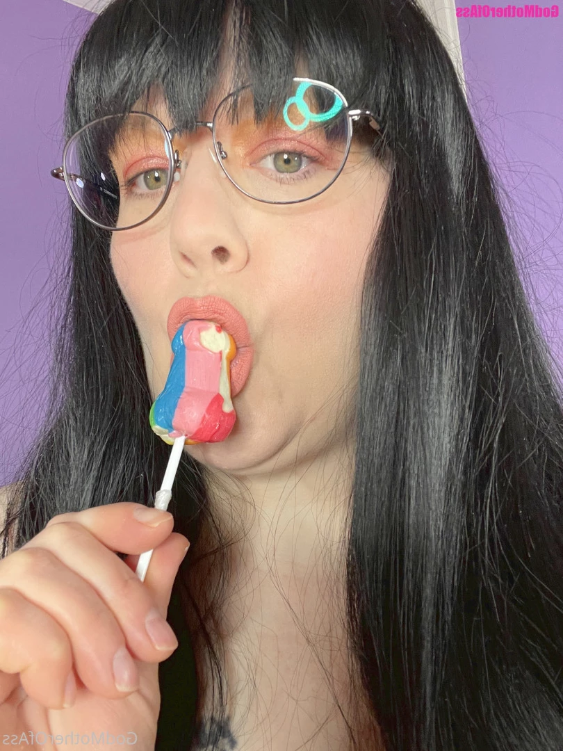 🧁GodMother Of Ass Mina Luciano🧁 [ godmotherofass ] Onlyfans leaked photo 8741900 on Hotleaks.tv