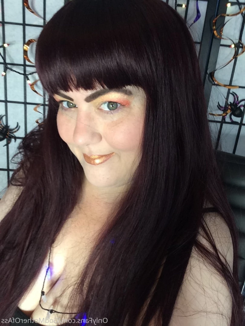 🧁GodMother Of Ass Mina Luciano🧁 [ godmotherofass ] Onlyfans leaked photo 8742721 on Hotleaks.tv