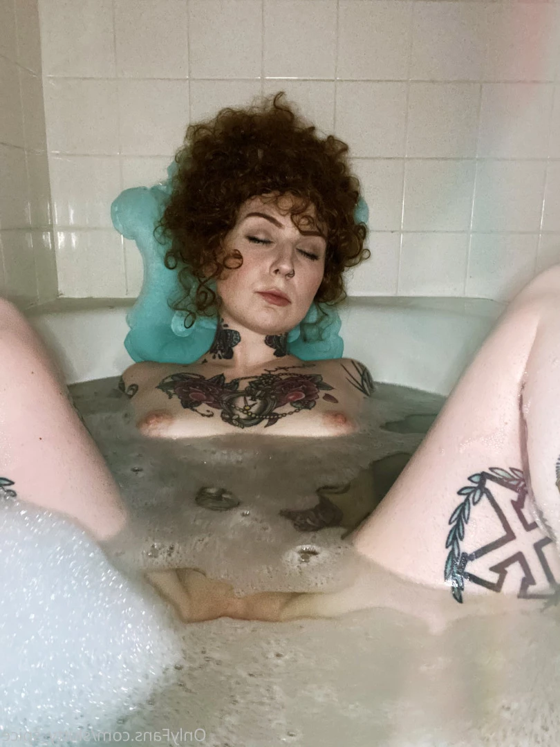 Smutty Spice [ goodchristianlady777 ] Onlyfans leaked photo 8532475 on Hotleaks.tv