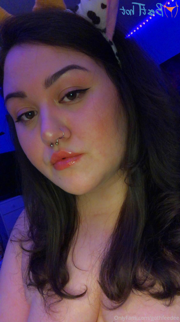 🦇Goth Feedee 🦇 [ gothfeedee ] Onlyfans leaked photo 17360974 on Hotleaks.tv