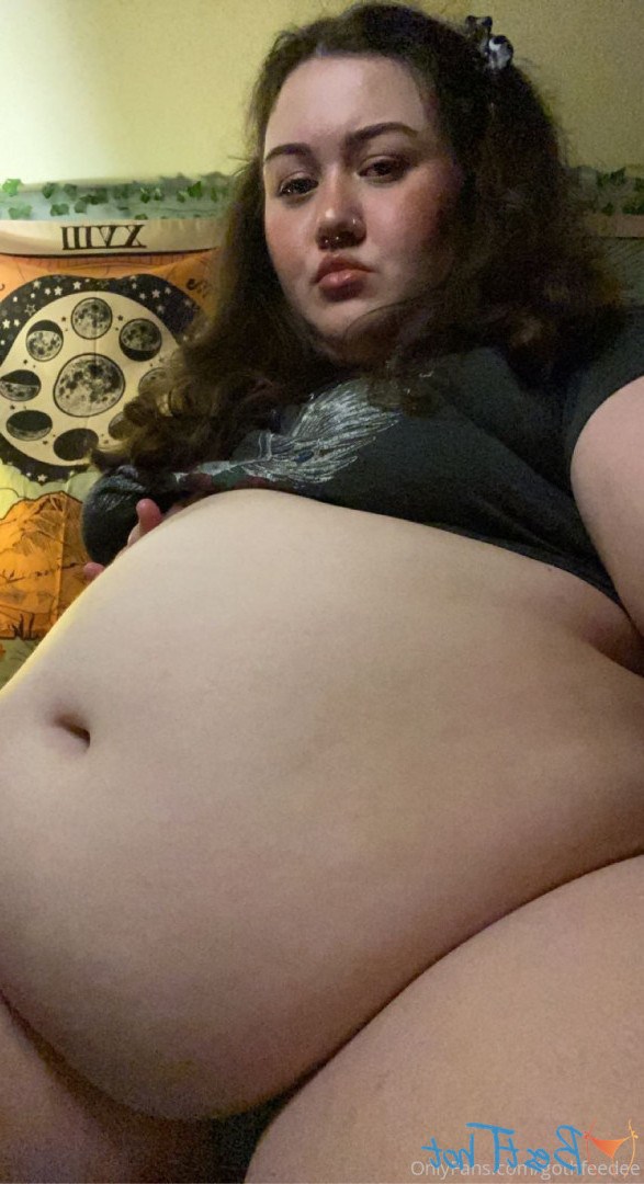 🦇Goth Feedee 🦇 [ gothfeedee ] Onlyfans leaked photo 17360999 on Hotleaks.tv