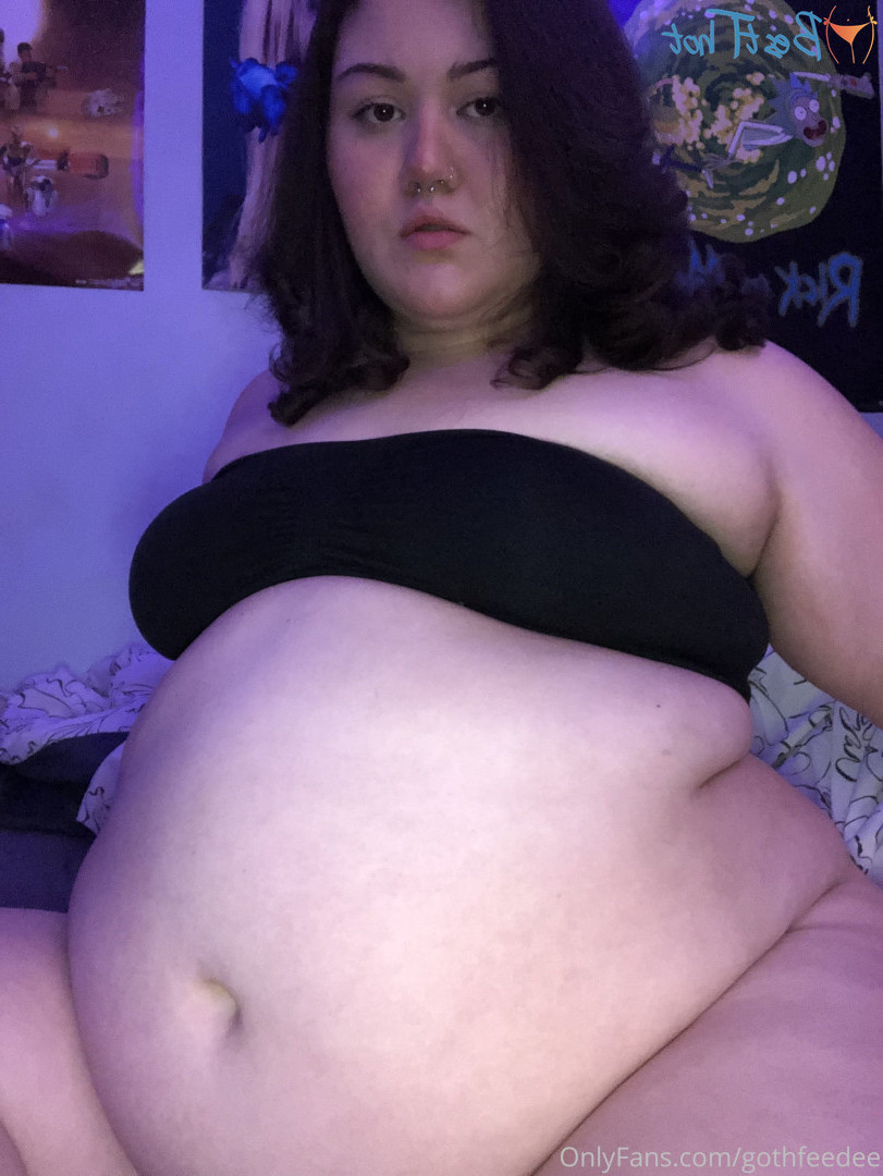 🦇Goth Feedee 🦇 [ gothfeedee ] Onlyfans leaked photo 17361084 on Hotleaks.tv