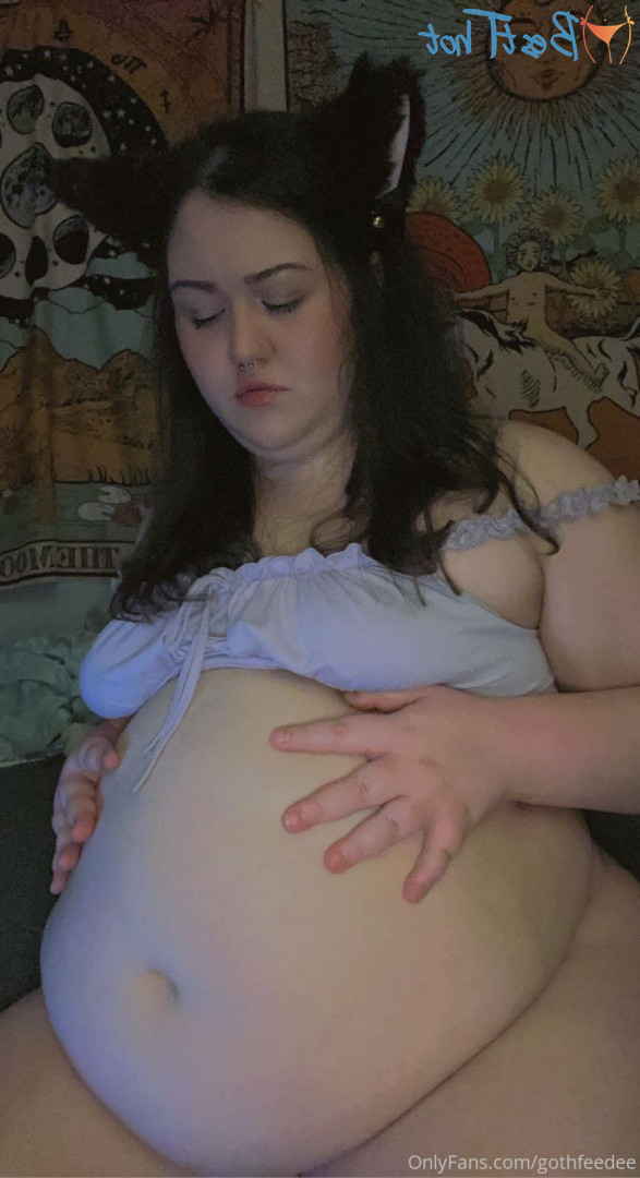 🦇Goth Feedee 🦇 [ gothfeedee ] Onlyfans leaked photo 17362544 on Hotleaks.tv