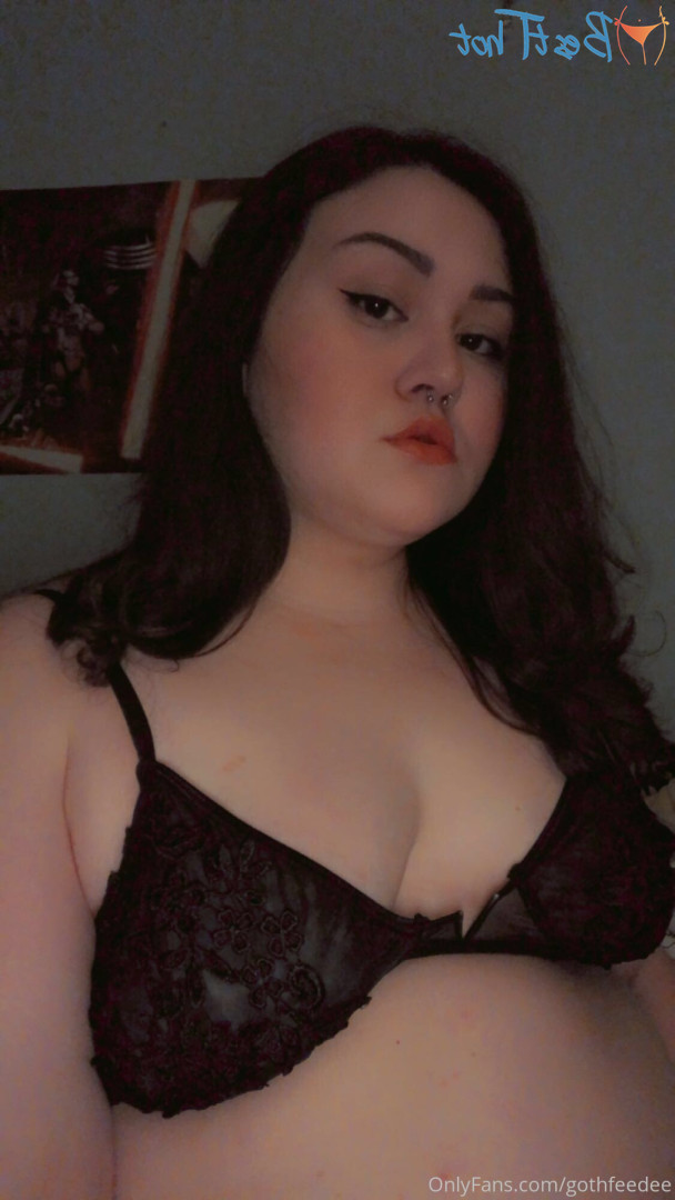🦇Goth Feedee 🦇 [ gothfeedee ] Onlyfans leaked photo 17363029 on Hotleaks.tv