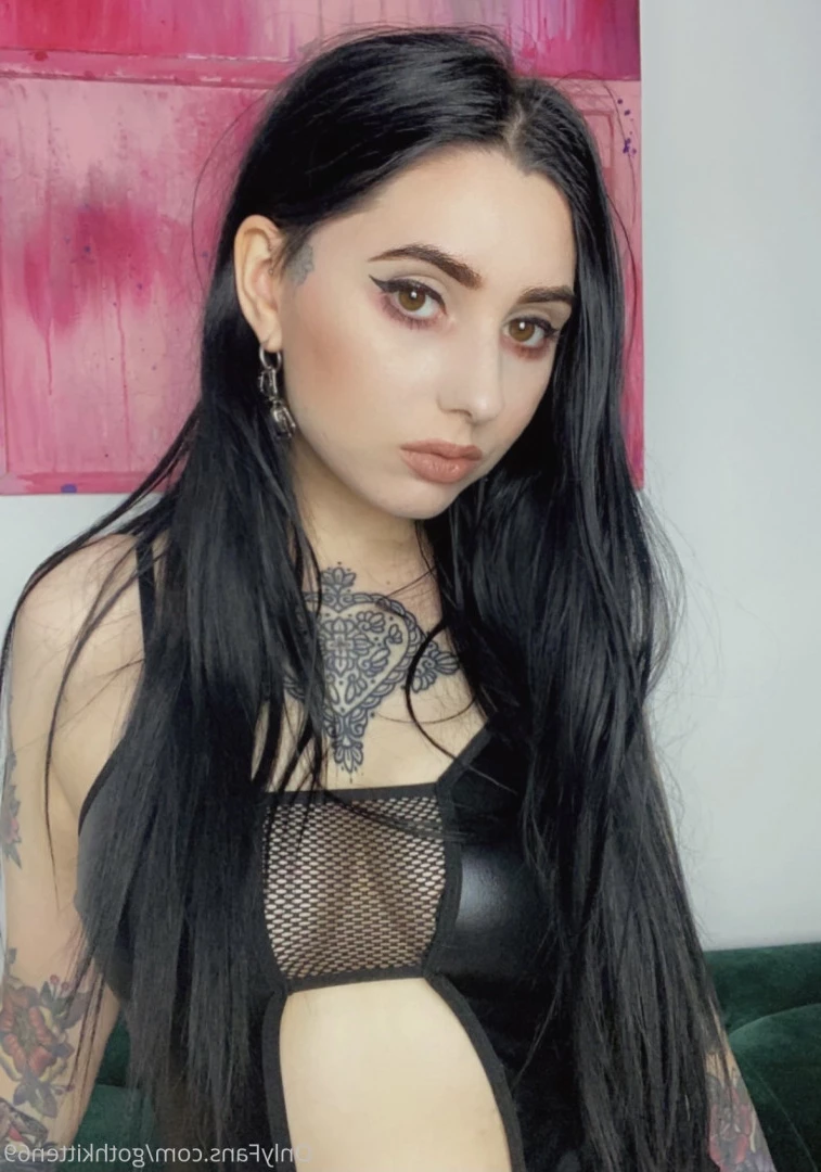 𝒱𝑒𝓁𝑜𝓊𝓇𝒾𝒶 [ gothkitten69 ] Onlyfans leaked photo 10085750 on Hotleaks.tv