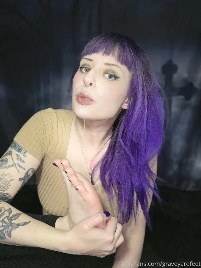 lily graves [ graveyardfeet ] Onlyfans leaked photo 17105387 on Hotleaks.tv