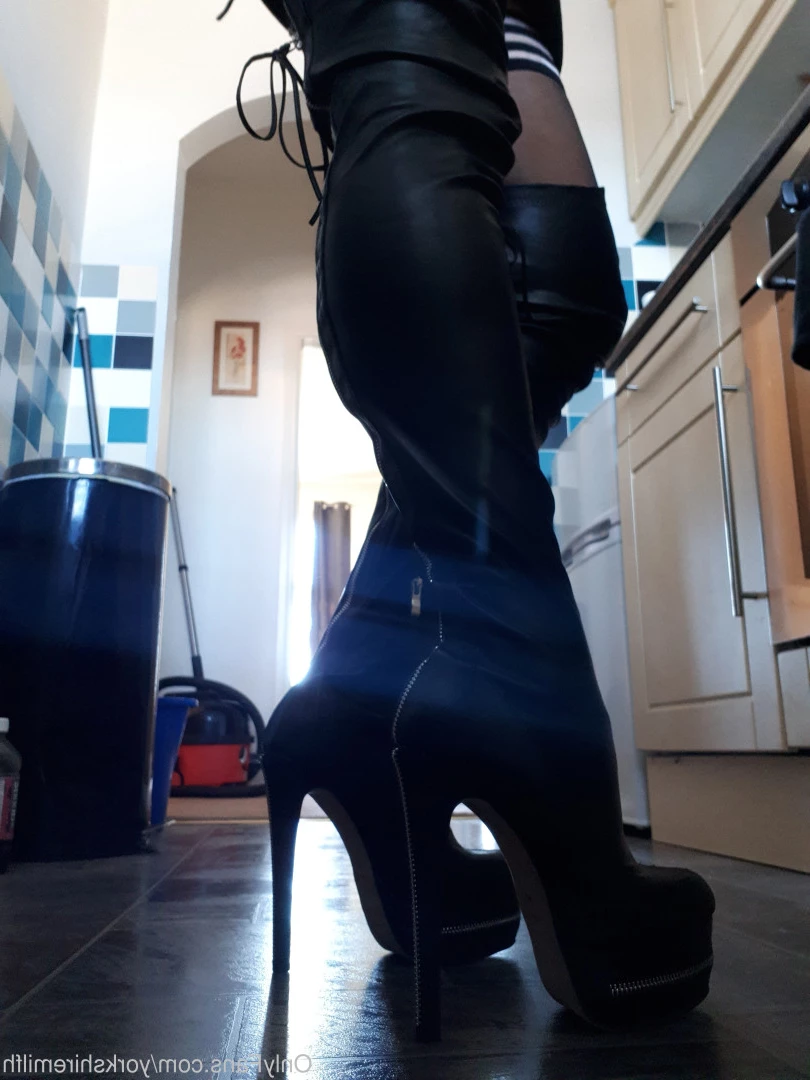 🟢HOT BRITISH 45YR OLD 😈 $3! CAM WITH ME! [ hannahsmith40 ] Onlyfans leaked photo 10175568 on Hotleaks.tv