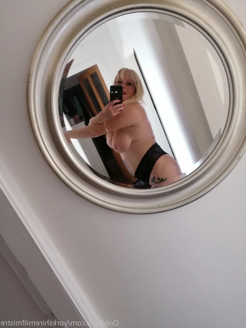 🟢HOT BRITISH 45YR OLD 😈 $3! CAM WITH ME! [ hannahsmith40 ] Onlyfans leaked photo 10177943 on Hotleaks.tv