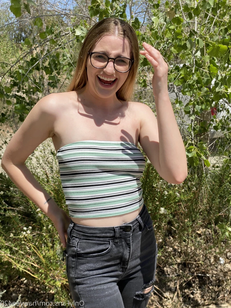 stoner girl next door 🍁 [ hawyee420 ] Onlyfans leaked photo 8696874 on Hotleaks.tv