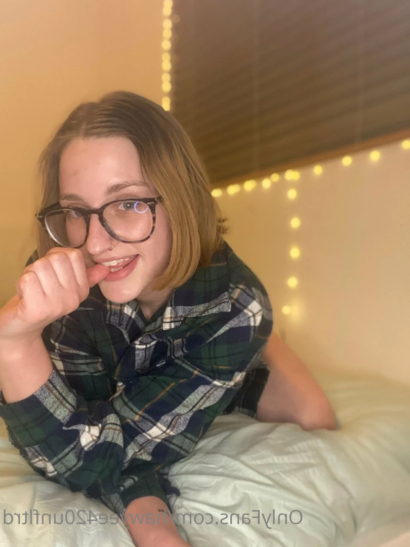 stoner girl next door 🍁 [ hawyee420 ] Onlyfans leaked photo 8700907 on Hotleaks.tv