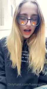 stoner girl next door 🍁 [ hawyee420 ] Onlyfans leaked video 10403423 on Hotleaks.tv