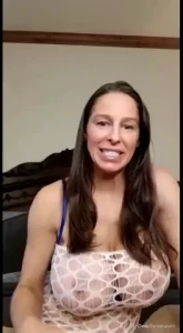 Heather Harmon [ heatherharmon ] Onlyfans leaked video 18207740 on Hotleaks.tv