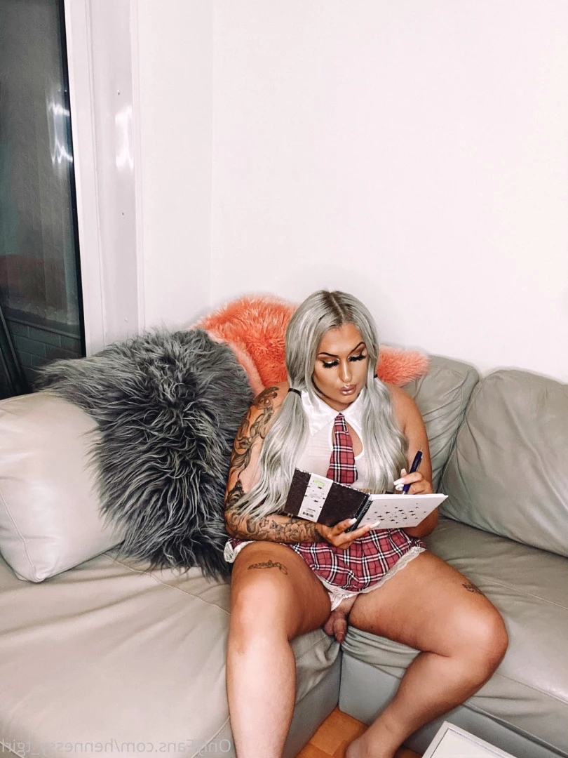 Hennessy 💞 SEXTING QUEEN 💞 [ hennessy_tgirl ] Onlyfans leaked photo 8504726 on Hotleaks.tv